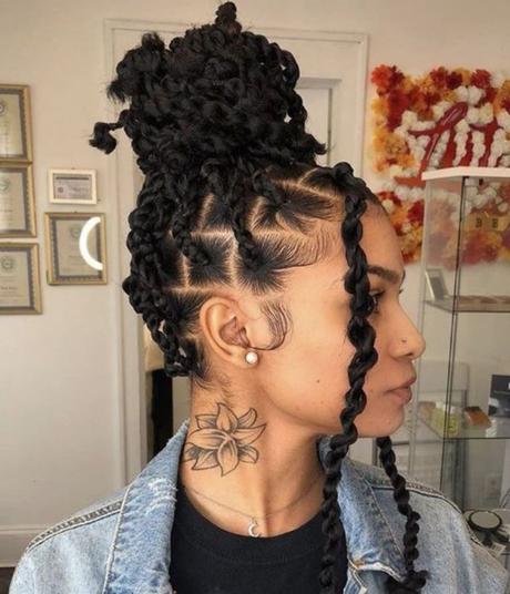 12 Baddie Hairstyles That Will Get You Noticed