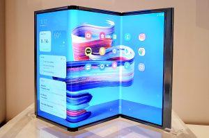 Samsung Demonstrates Sci Fi Displays