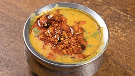 Watch: This Palak Dal Tadka Makes For The Perfect Meal During Winter