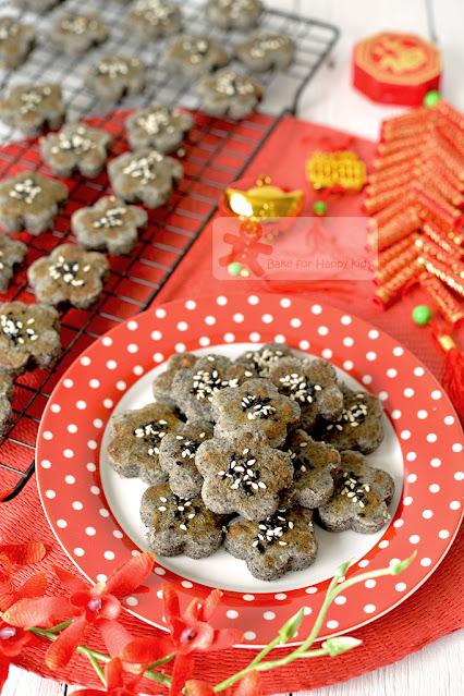 melt in your mouth vegan black sesame cookies