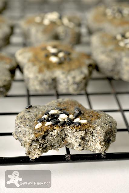 melt in your mouth vegan black sesame cookies