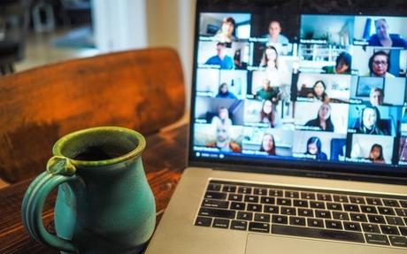 8 Techniques to Master the Art of Leading a Remote Team