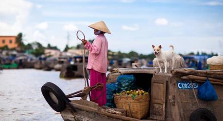 Halong Bay or Mekong Delta: At the floating market