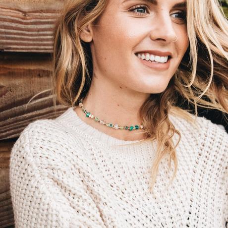 All the ways to put crystals on necklace (DIY Inspo)