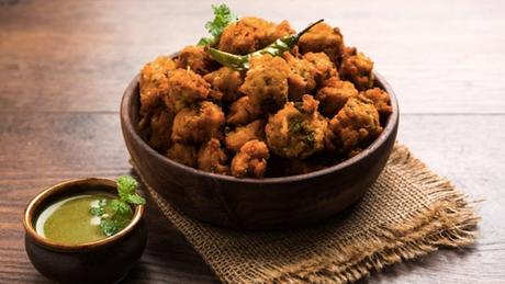 Watch: How To Make Kurkure Moong Dal Pakoda To Pair With Evening Tea