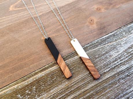 Wooden necklace pendants inspo for the boho vibe