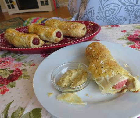 Flaky Weiner Rolls Flaky Weiner Rolls