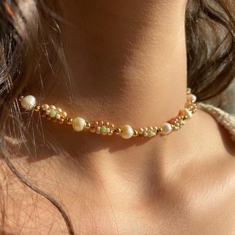 What fashion aesthetic is the best one to wear pearls?