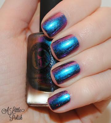 I Love Nail Polish - Birefringence
