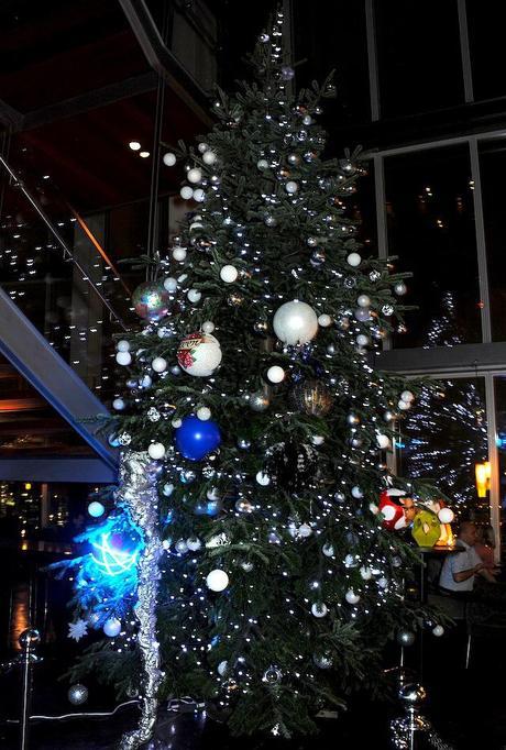 The Matthew Williamson and Gwyneth Paltrow Kids Company dinner at aqua shard on November 25, 2013 in London, England.   A general view of the atmosphere  Pic Credit: Dave Benett