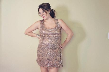 Holiday outfit inspiration: a sparkly bump