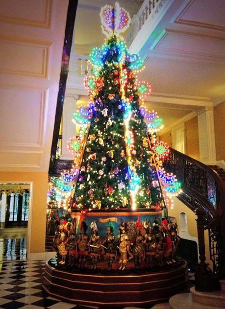 Dolce & Gabbana's Christmas tree for Claridge's Hotel in London