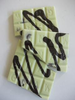 Gnaw Mint Choc Chip (White Chocolate & Mint) Bar Review