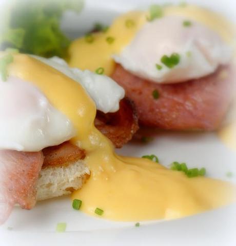  photo 2eggsbenedict_zps1297efa2.jpg