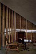 Bar in the attic of an old house by Inblum Architects