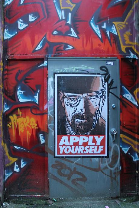 8540076239 b8d4b7bf91 b Graffiti and Street Art tributes to Breaking Bad