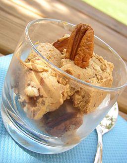 Butter pecan caramel ice cream