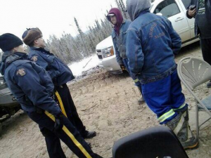 Lubicon-Nation-blocks-access-road-to-fracking-site