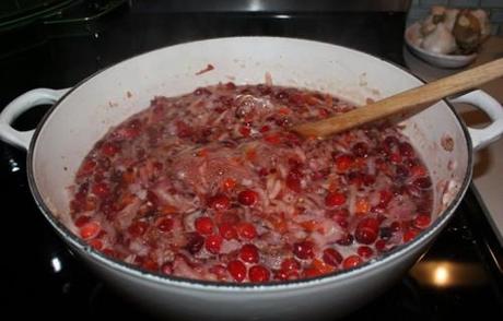 CHRISTMAS RELISH: PEAR, POMEGRANATE, PEPPERS AND CRANBERRIES