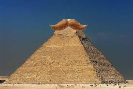 pyramid tache