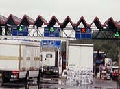 Anomalies French Life: Autoroute Blockades