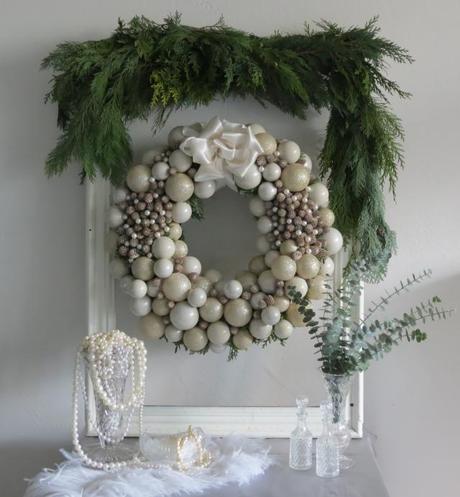 white christmas wreath