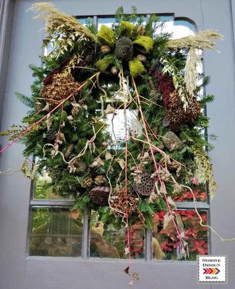 Simone Design Blog|Christmas Time is Here! Decorated wreath from The Biltmore