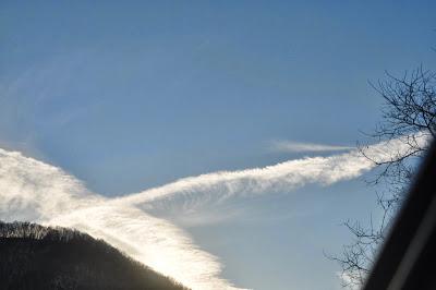 Clouds and Con Trails