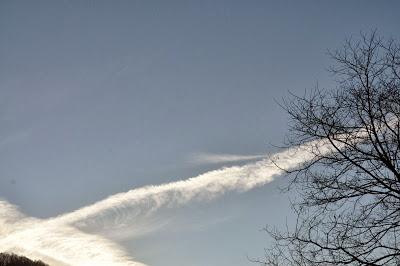 Clouds and Con Trails