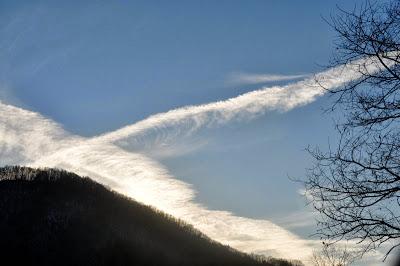 Clouds and Con Trails