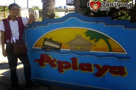 Restoran sa Aplaya: Truly Filipino Restaurant with unlimited Karaoke.