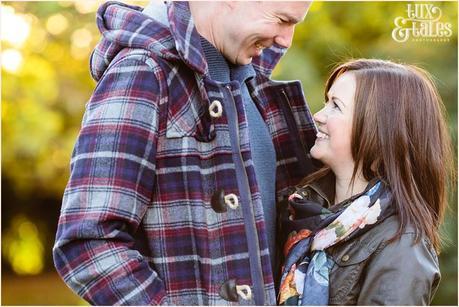 Sunset engagement shoot in autumn 