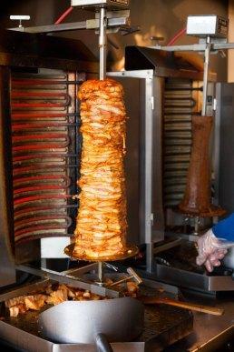 Döner Kebab: Fresh Falafels and Wraps