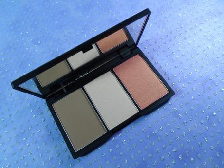 Sleek Face Form Contouring and Blush Palette