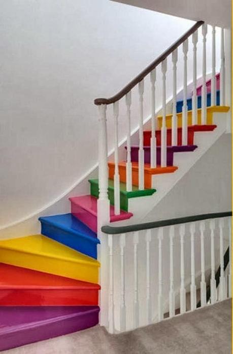 8 Creative Ways to Decorate Your Stairs