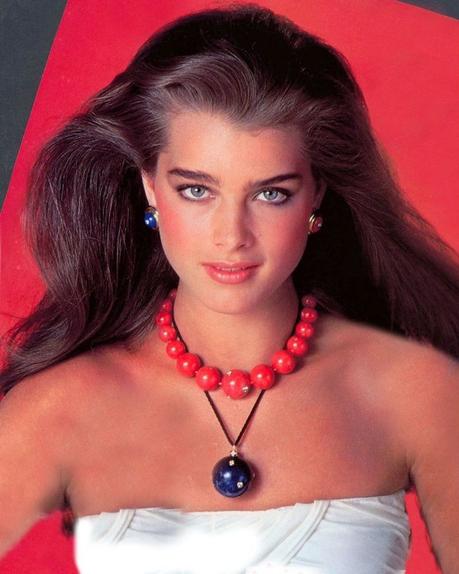 The Cheeky Vibe of 80's Jewelry Aesthetics