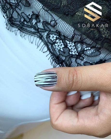 black and white wedding nails zebra stripes