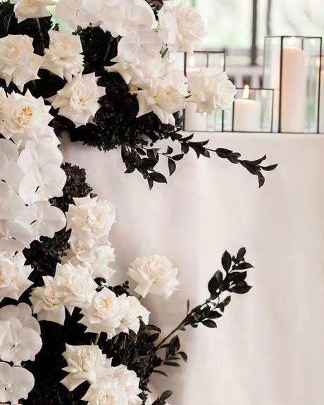 Black And White Wedding Flowers: Ideas That Give A Timeless Look