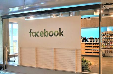 Facebook Now Has two Billion Active Users a Record