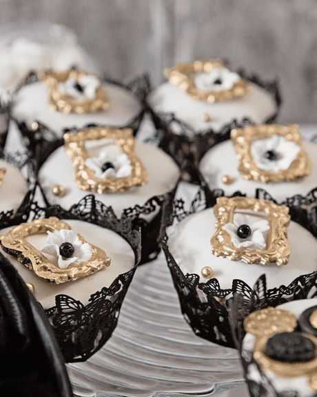 black and gold cakes cupcakes with lace