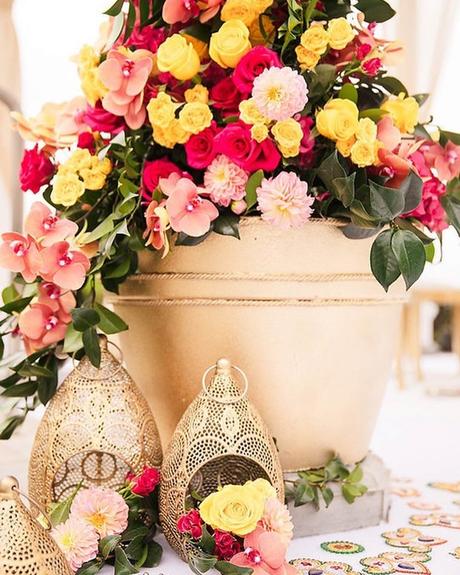 summer wedding colors flowers decor