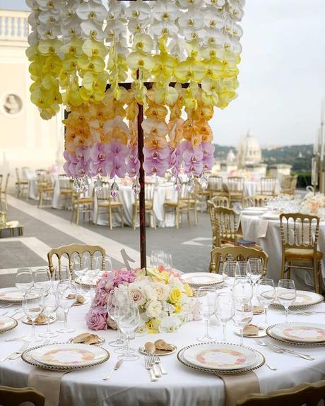 summer wedding colors lilac lemon yellow flowers