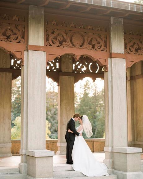 best llinois wedding venues bride groom arch