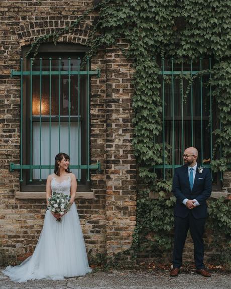 best illinois wedding venues bride groom leaves
