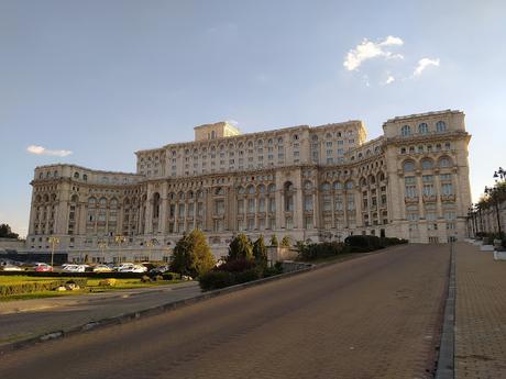 Travel Guide Budget and Itinerary for Bucharest