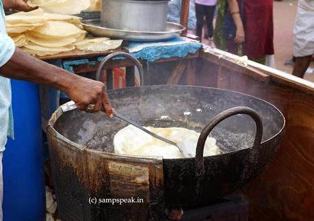 frying deep in oil - the tasty, crunchy Appalam !!