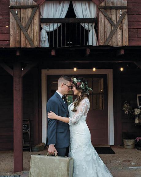 wedding venues in georgia outdoor barn