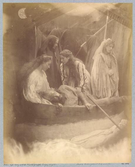 Book Review - Julia Margaret Cameron: Arresting Beauty Book Review - Julia Margaret Cameron: Arresting Beauty