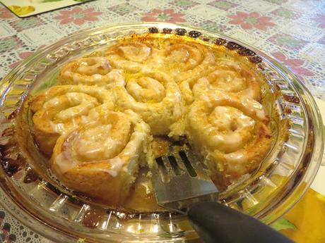 Sticky Sweet Lemon Rolls