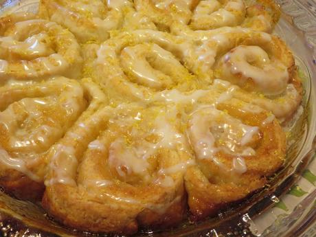 Sticky Sweet Lemon Rolls